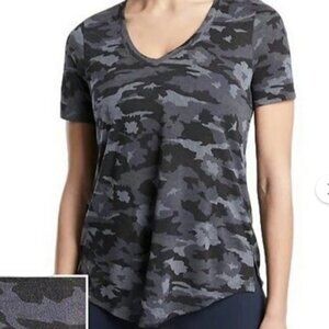 Athleta Breezy V-neck T-shirt, Black & Gray Camo Print, Size XLT